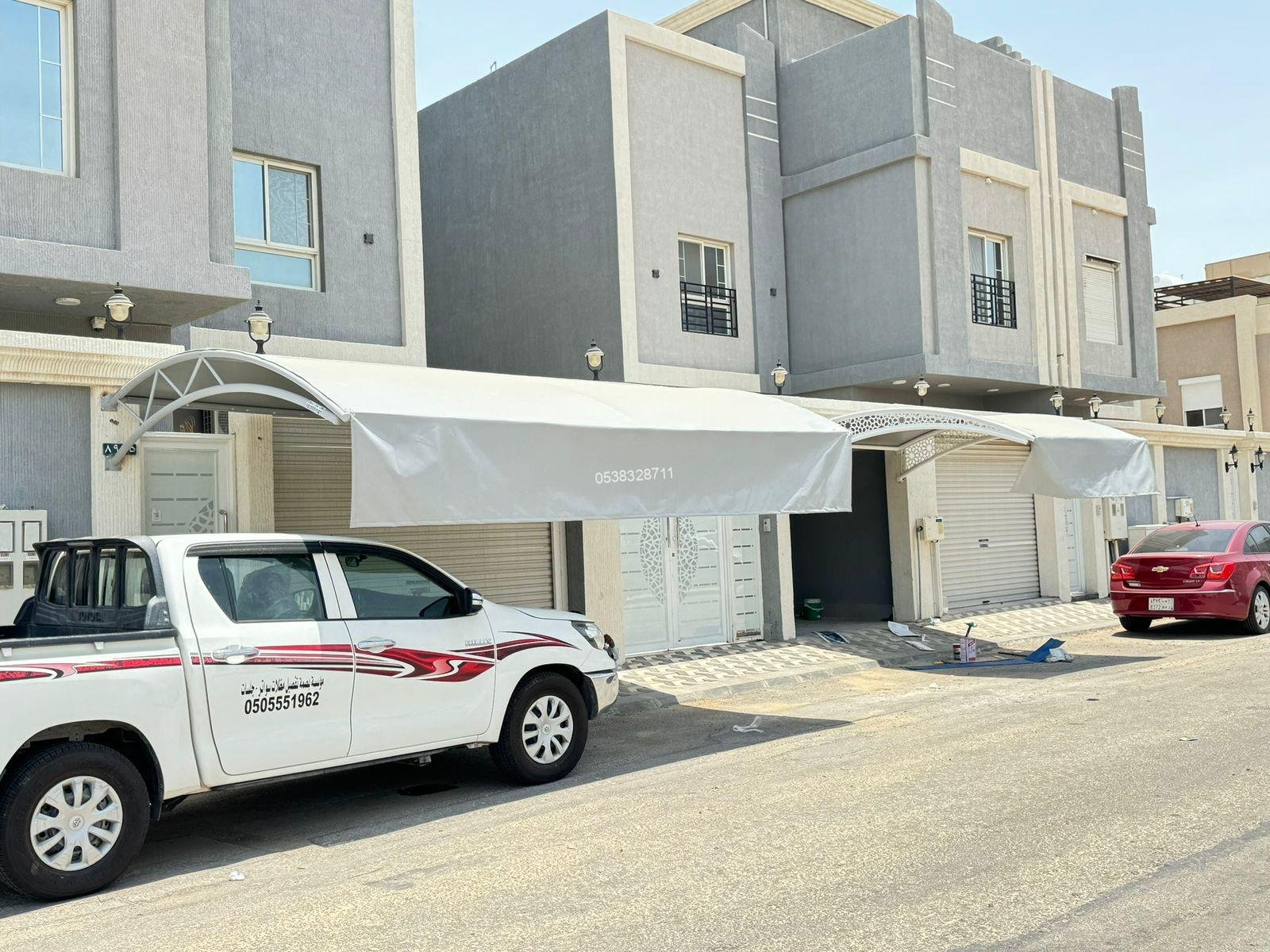 مظلات متحركة بالريموت لتركيب سريع واستخدام مريح بالرياض